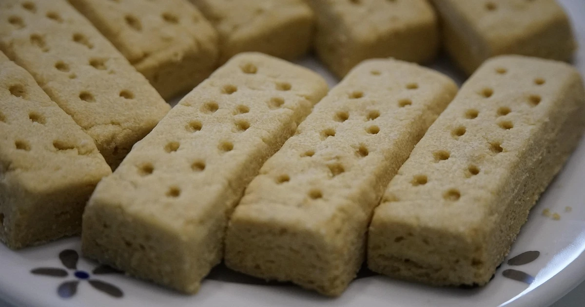 Easy 3-Ingredient Shortbread Recipe (Perfect Every Time)